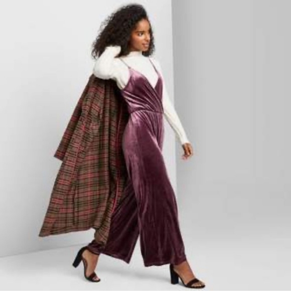 Wild Fable Velvet V-Neck Sleeveless Jumpsuit Size S - Picture 3 of 12